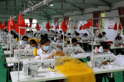 中國移動網絡扶貧模式助新疆疏勒縣摘掉貧困帽 教育項目投資鑄就脫貧基石